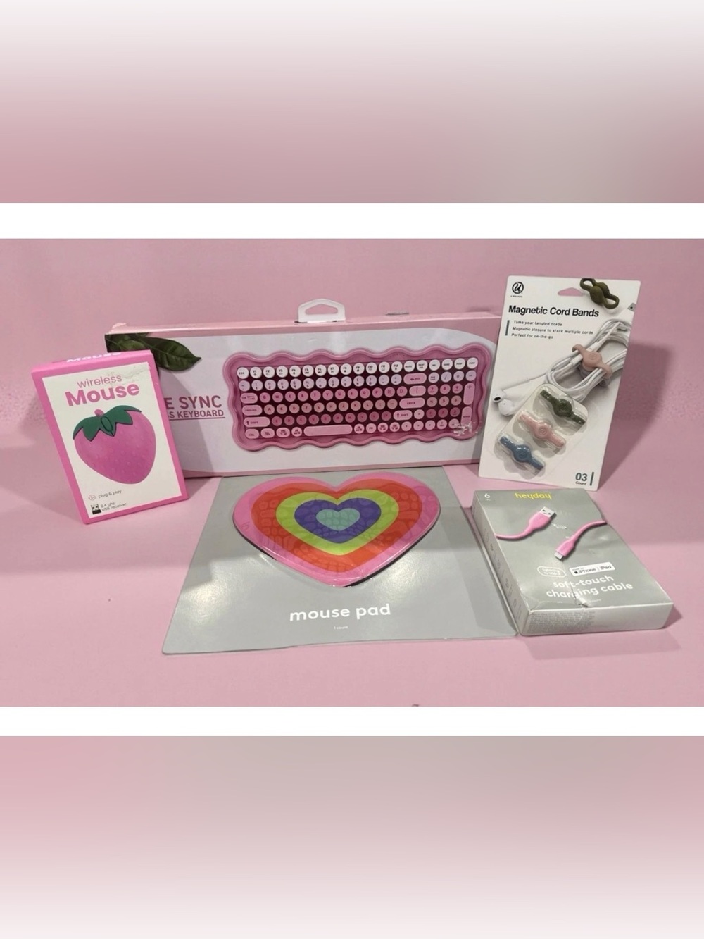 Pink Retro Round-Key Wireless Keyboard + Matching Desk Accessories